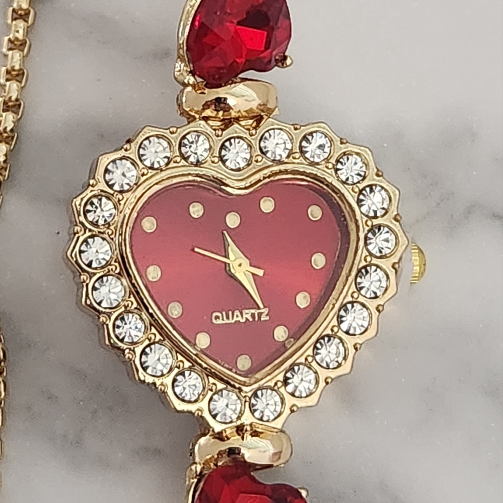 Vintage Red Casual Heart Shape Jewelry With Rhinestones Womens Watch - Picture 7 of 12